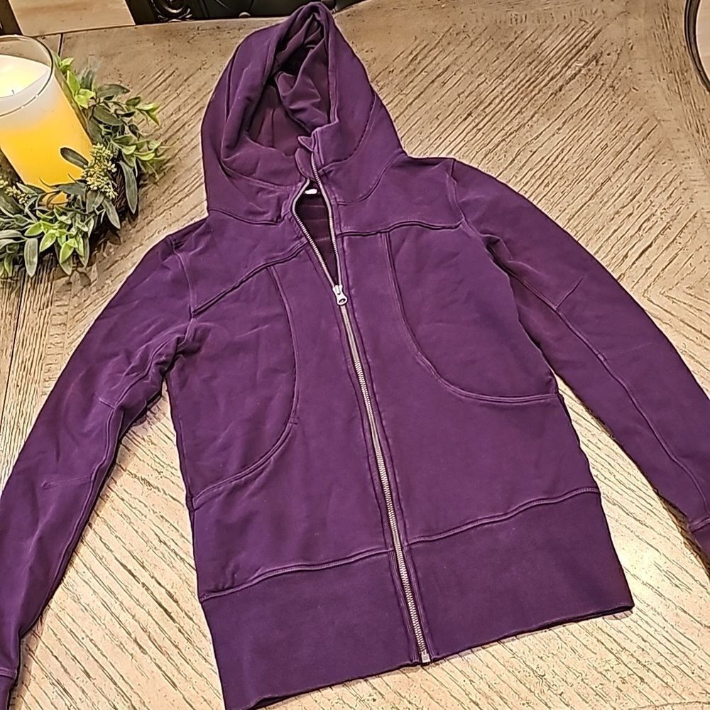 Purple zip up hooded Jacket w/ thumb holes SizeS